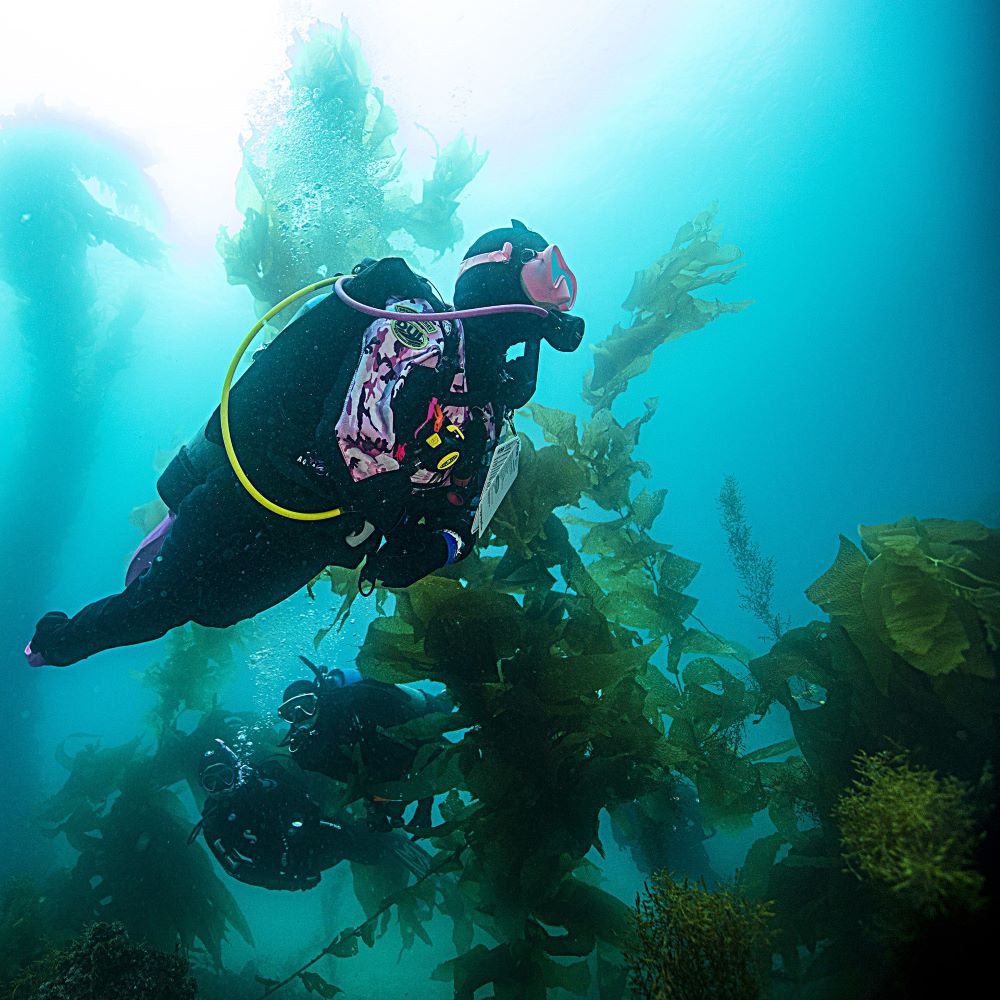 Scuba students smiling after a training session