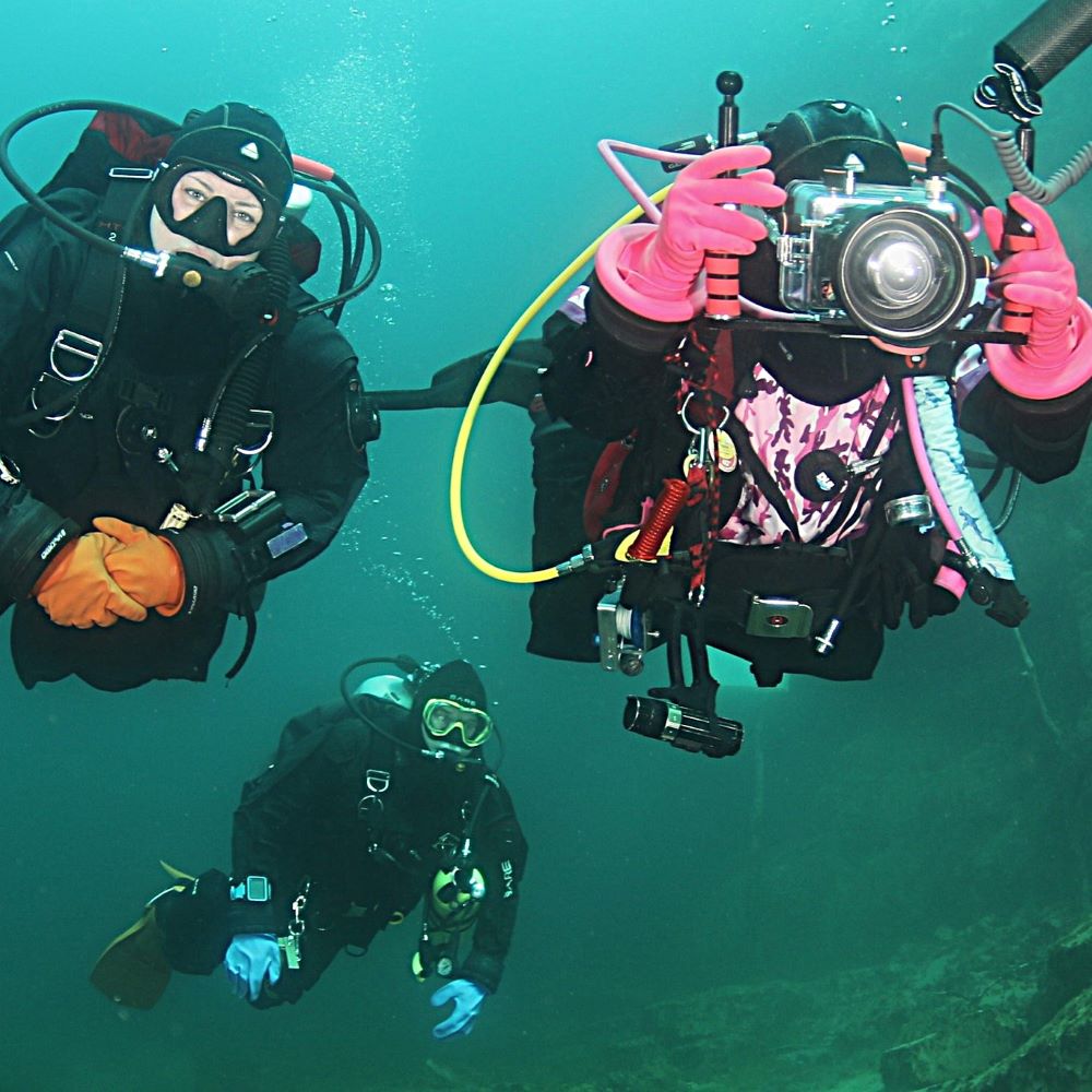 Scuba class in a controlled pool environment