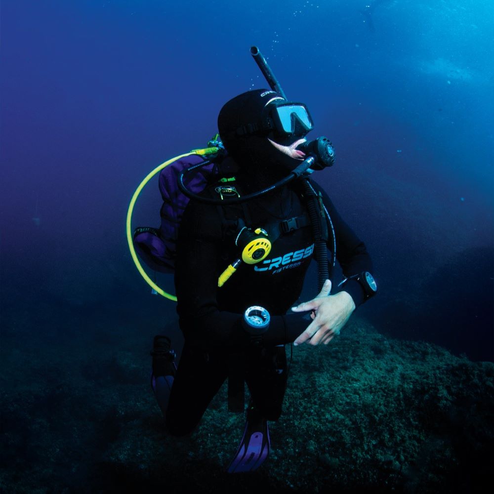 Scuba class in Michigan waters